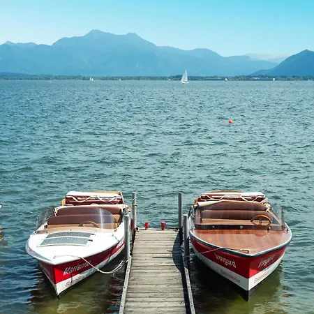 Chiemsee Apartment Mit Tiefgaragenstellplatz Appartement *