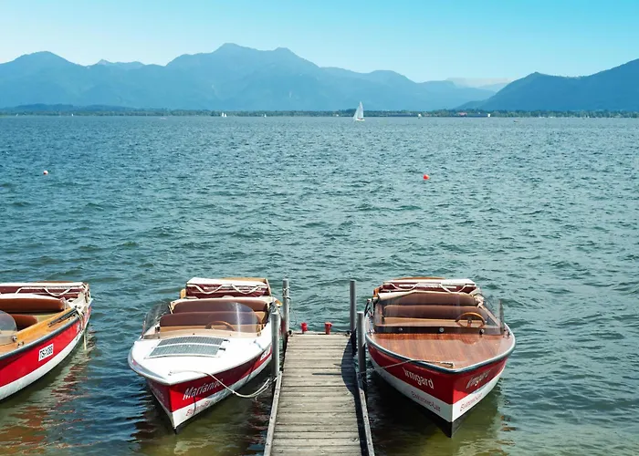 Chiemsee Berge Mit Tiefgaragenstellplatz Lägenhet *